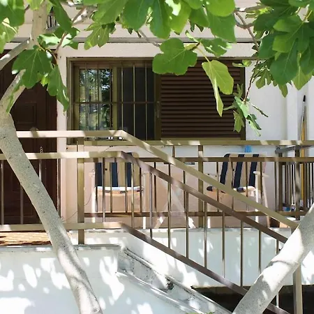 Serene Housecomplex,110m2 House By Marvellous Sea Mola Kalyva