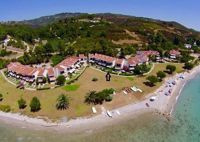 Dom wakacyjny Serene Housecomplex,110m2 House By Marvellous Sea