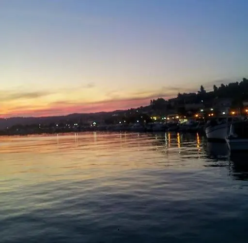 Serene Housecomplex,110m2 House By Marvellous Sea Mola Kalyva